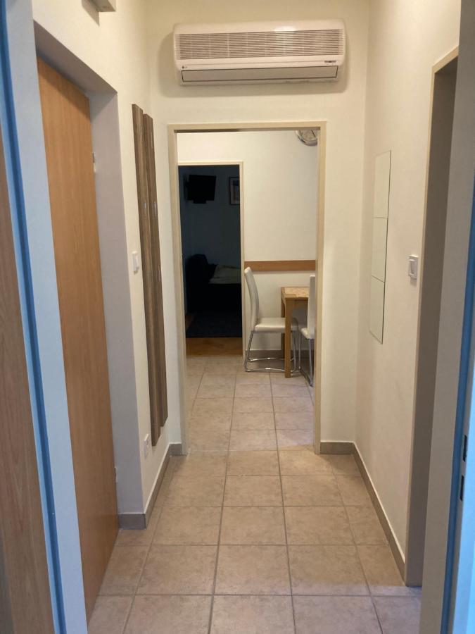 Kuenszler Apartmanhaz Lägenhet Zamárdi Exteriör bild